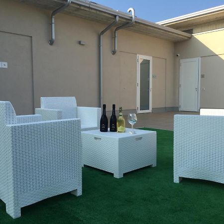 Terrazza Rooms Castrezatto Экстерьер фото